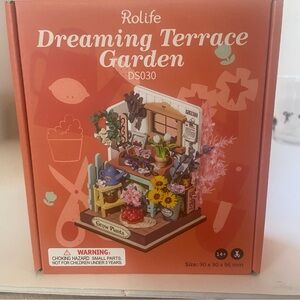 Rolife Dreaming Terrace Garden DIY Miniature – Coral Box